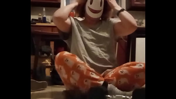 Mini grey Tshirt exercise 