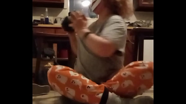 Mini grey tshirt exercise 