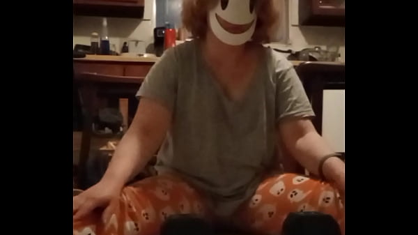 Mini grey tshirt exercise 