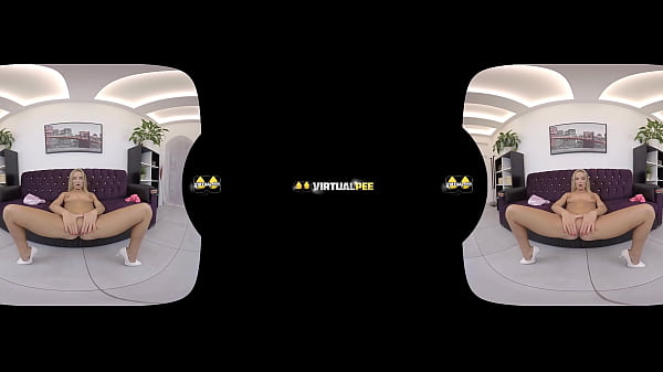 Victoria pure piss her pants in virtual reality