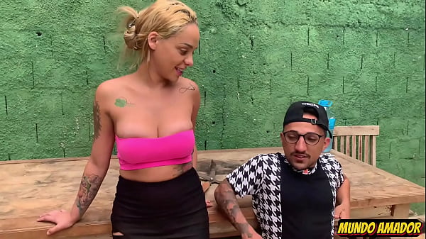 Jardineiro Se D&aacute; Bem Patroa Gostosa thumbnail