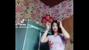 Hot Tiktoker Solo thumbnail