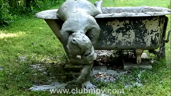 Play MP4 - mpvkendrahotlatexinmuddvtrailer