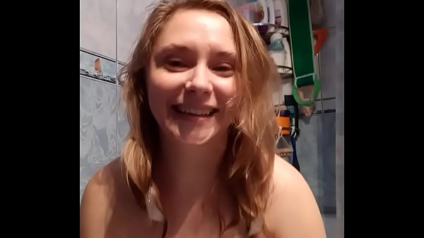 Naked milf's hot selfies