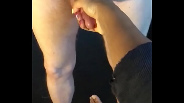 CUM TO MY FEET NOW ! 