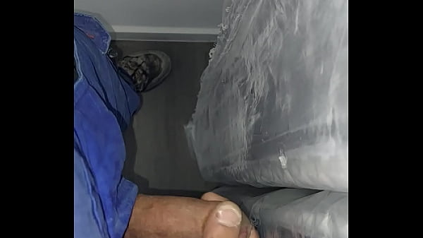 Play MP4 - fuck the foil mattresses and ejaculate on it