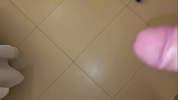 Sega con sborrata geme e gode sborrata molto intensa