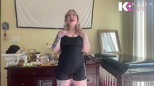 Strong tattooed pornstar muscle worship & manhandling