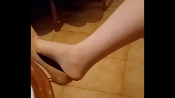 Nonton Shoefeetdangling thumbnail