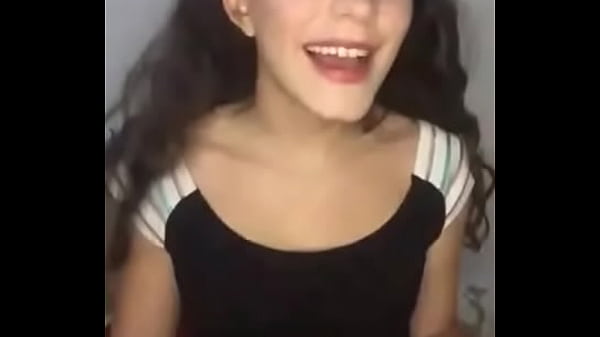 Putipobre latina en calzones_bien jugetona