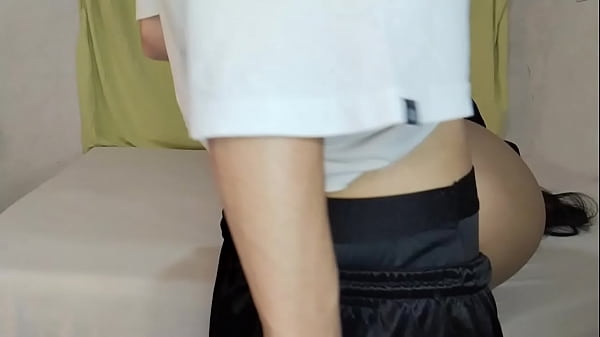 Play MP4 - sailor safada de cosplay levando piroca