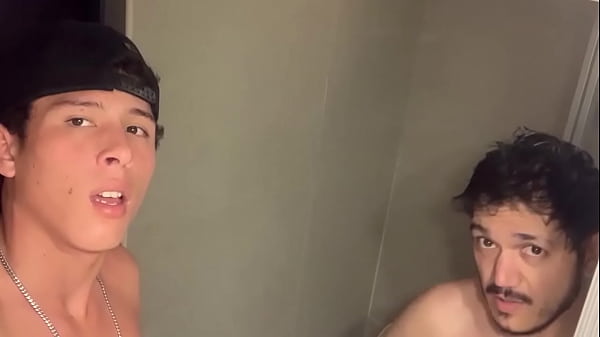 hotjock watch me and seduce me in_the shower watchthe full video_on my channel