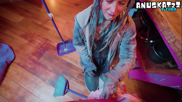 Maid Gets Anal Fucked In Kitchen thumbnail