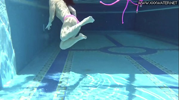 Hot Russian Jessica Lincoln_in the pool