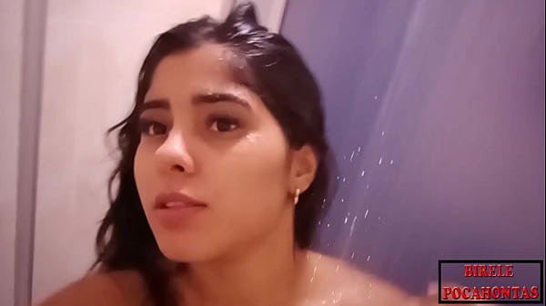 Ser&aacute; que depois do banho vou aprontar alguma coisa? 