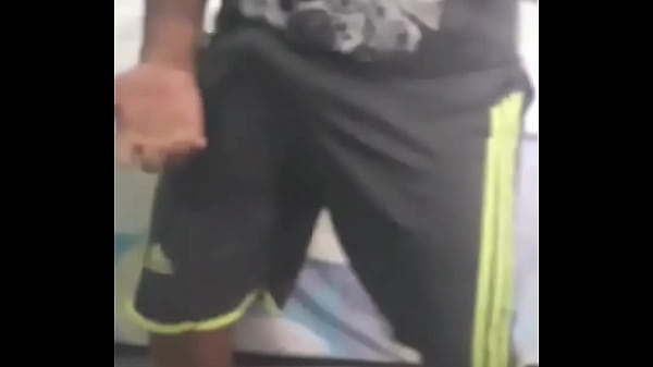 Dan&ccedil_ando de pau duro