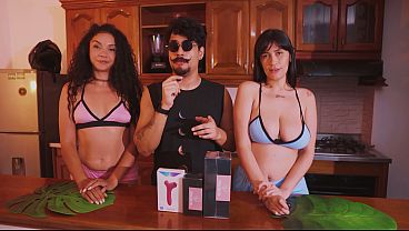 Nonton Is Amazing How This 2 Girls Cummed Fucking And Using This Toys! - The Bad Peach Review thumbnail