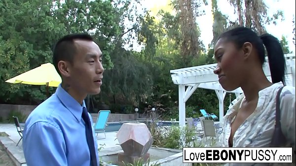 Play MP4 - Brunette hottie Yasmine de Leon is tied up and fucked