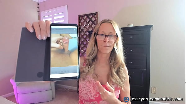 Young man with small dick sends dick pics to milf gets sph
