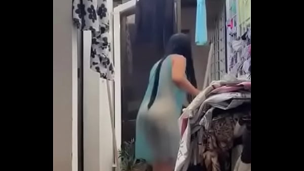 Play MP4 - Hot transparent clothes