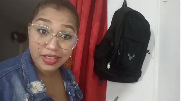 Vengo de_la calle cansada camine_mucho necesito_que alguien que_me quiera llevar_al trabajo todos los días