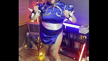 Nonton Chubby Girl Chun-li Photoshoot Making Of Thick Curves Cosplay Behind Scenes thumbnail