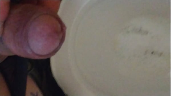 ヒロ トイレ 小便