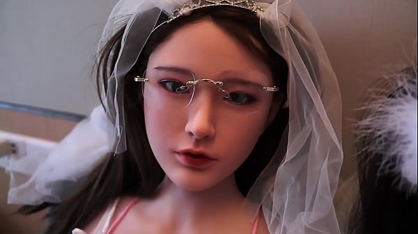 Play MP4 - Her First Blowjob &lpar;Part 1 of 2&rpar;