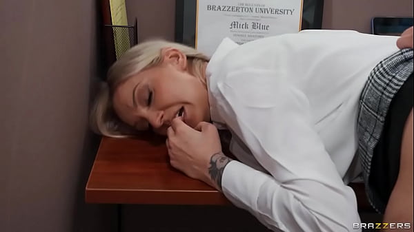 Play MP4 - Casual Anal Friday Kenzie Taylor &sol; Brazzers&sol; Enter XVPROMO on official site for discount