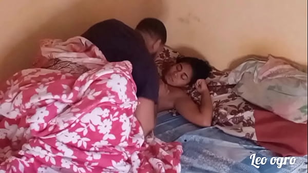 Play MP4 - Leo ogro Deixando cu arrombadinho pro corno ver - Myllena Rios&colon;