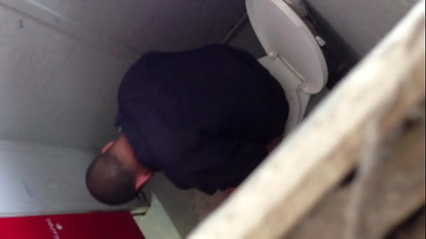 tirando uma no trampo 