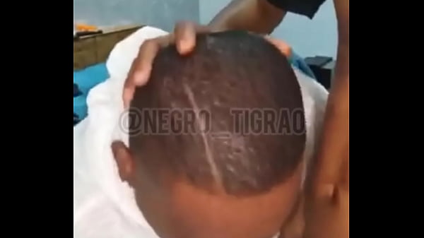 Play MP4 - Putaria com vizinho novinho do pirocao