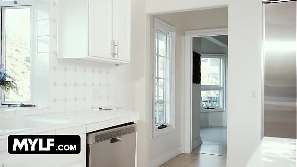 Play MP4 - Bedazzled XXX Parody - MYLF