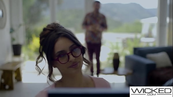 Play MP4 - My Hot Nerdy Big Tittied Gf Helped Me So I Fucked Her Hard