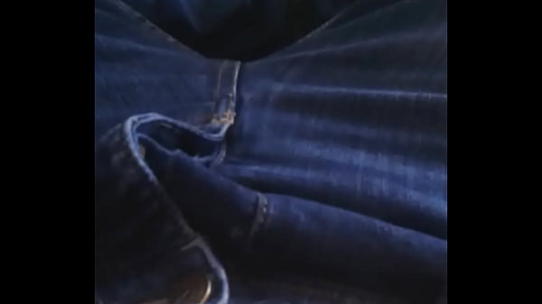 Nonton Male Albino Navel Poking 1 thumbnail