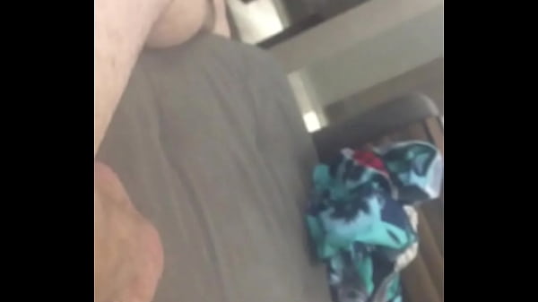 Sentando gostoso no namorado