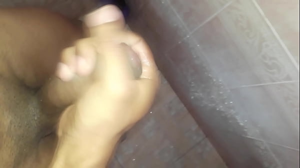 Masturbacion a escondida 