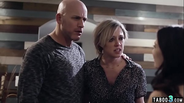 Play MP4 - Innocent teen involved into taboo FFM sex by busty MILF