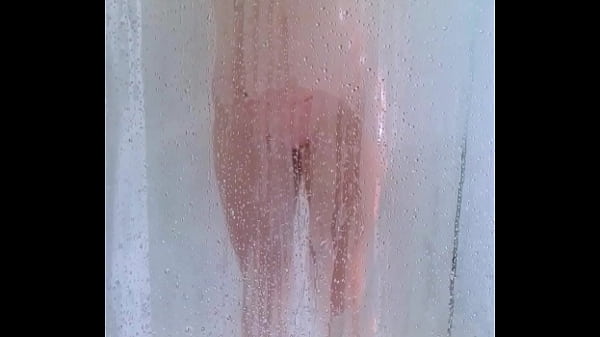 Watch this college booty jiggle in this hot shower tease