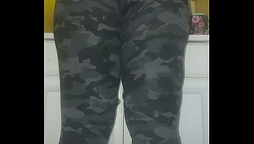 Nonton Ebony Thick Ass Twerk Tease Come Watch Me Bounce thumbnail