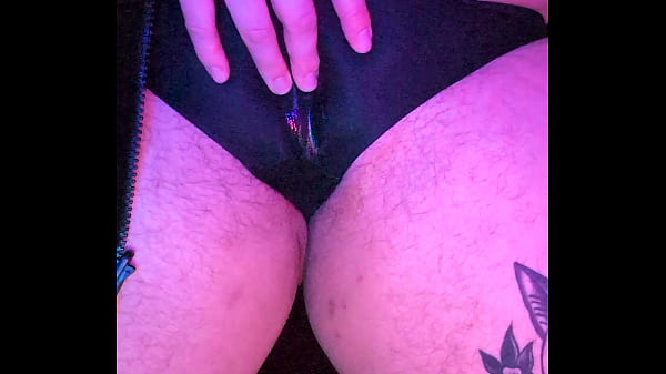 playing with cummy Undies