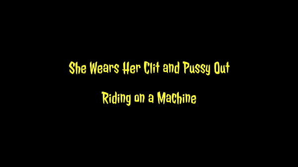 Nonton She Wears Her Clit And Pussy Out Riding On A Machine thumbnail