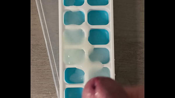 Play MP4 - Big Cock Bodybuilder Makes Ice Cubes With Ropes of His Cum