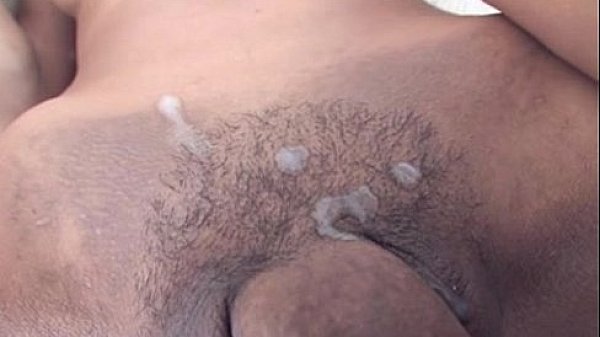 Horny ladyboy sticks a cucumber in her ass(http://toptransexlover.blogspot.com/) 