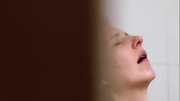 Voyeuring girl in the bath