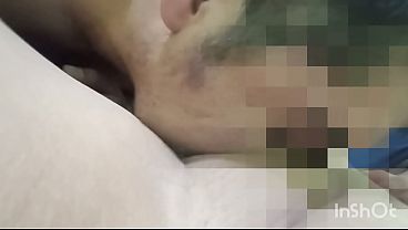 Chupada de panocha rica y suave a casada madura del alto la paz 