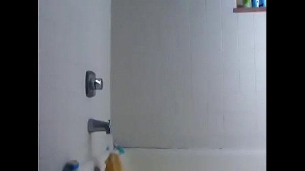 Nonton Webcam Girl Gets To Shower And Hafe Dildo Fun thumbnail