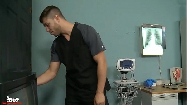 Play MP4 - Badpuppy Model Zeus Michaels