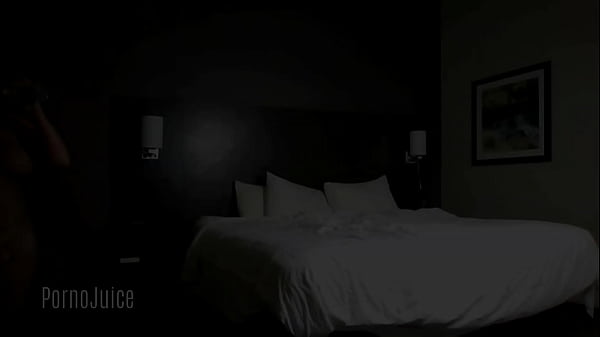 Nonton Cum Spurting Dildo Plasters Tonya Sinn's Face With Fake Cum thumbnail