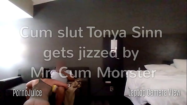 Cum spurting dildo plasters tonya sinn's face with fake cum